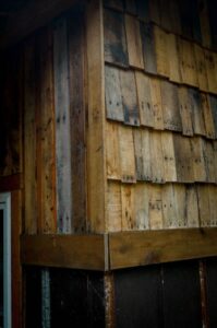 repurposed pallet wood for siding