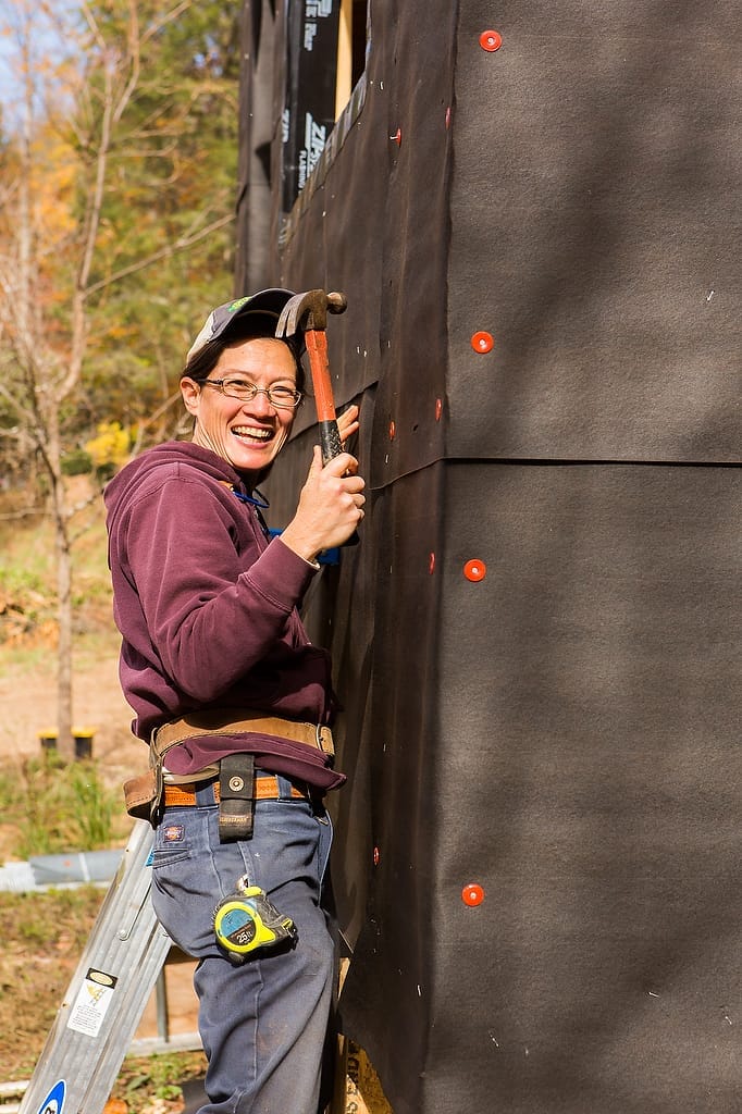 Current4month1200-0042-WA-TinyHouseAcademy-©SarahTew-Tar Paper exterior application